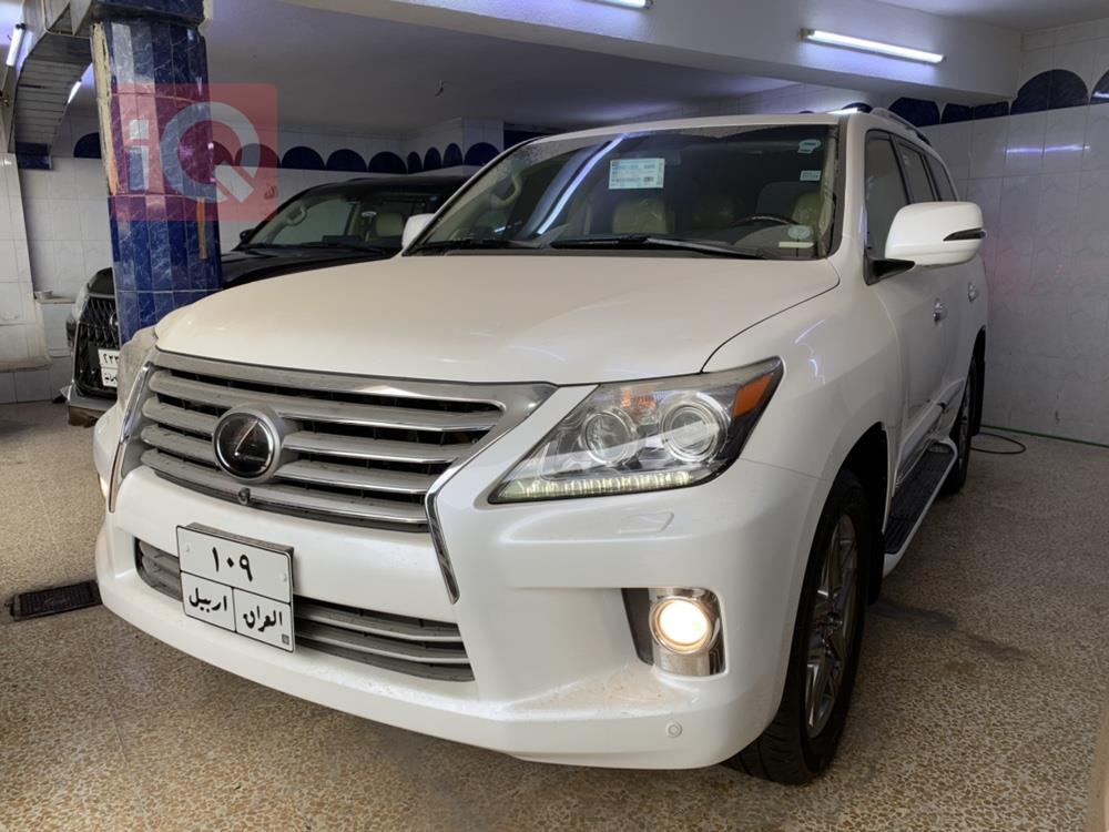 Lexus LX